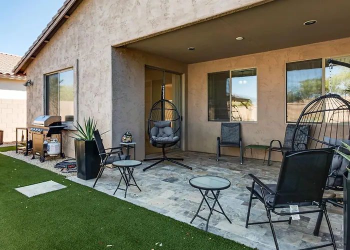 Holiday home 5 Mi To Estrella Mtn Park! W/ Outdoor Oasis
