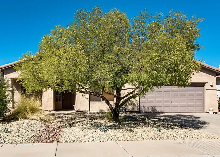 Holiday home 5 Mi To Estrella Mtn Park! W/ Outdoor Oasis *