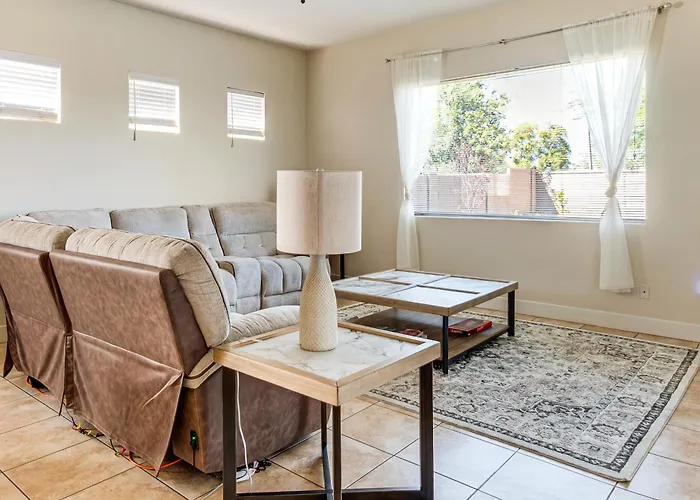 5 Mi To Estrella Mtn Park! W/ Outdoor Oasis Holiday home *