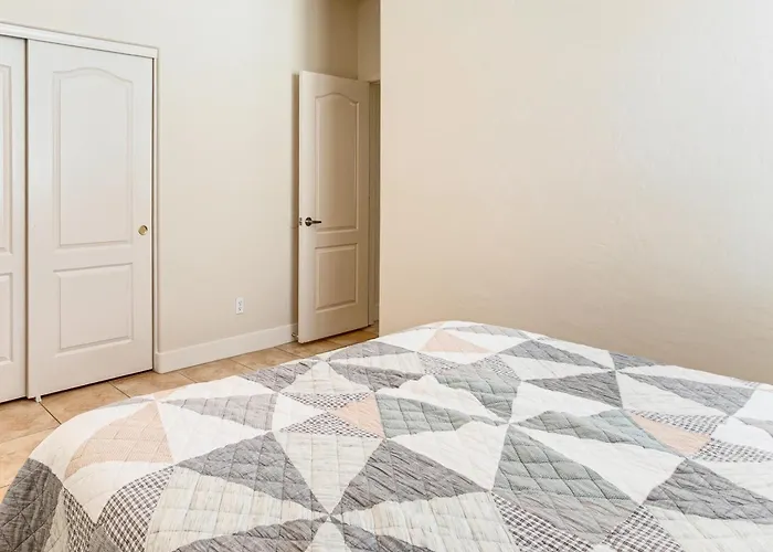 5 Mi To Estrella Mtn Park! W/ Outdoor Oasis Holiday home Goodyear