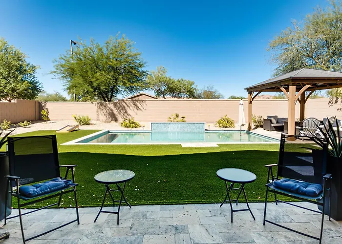 Holiday home 5 Mi To Estrella Mtn Park! W/ Outdoor Oasis Goodyear