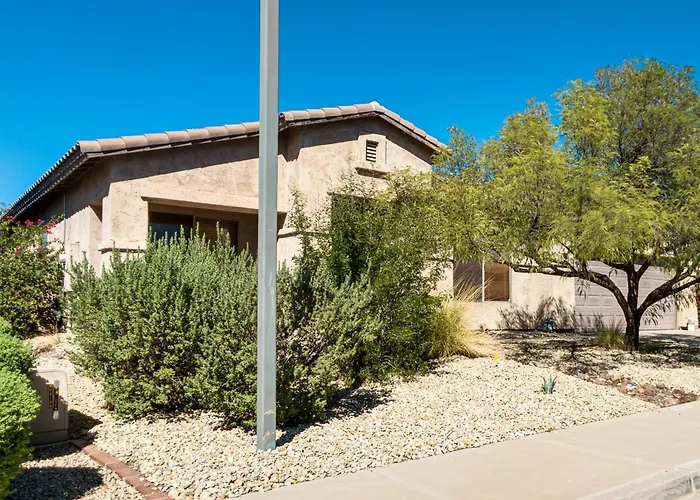 Holiday home 5 Mi To Estrella Mtn Park! W/ Outdoor Oasis